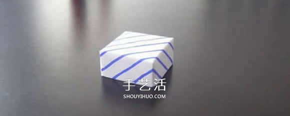 有盖正方形盒子的折法 如何折方形纸盒图解 -  www.shouyihuo.com