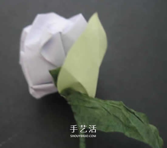手工玫瑰花的折法图解 超详细折纸玫瑰步骤图 -  www.shouyihuo.com