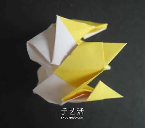 手工玫瑰花的折法图解 超详细折纸玫瑰步骤图 -  www.shouyihuo.com