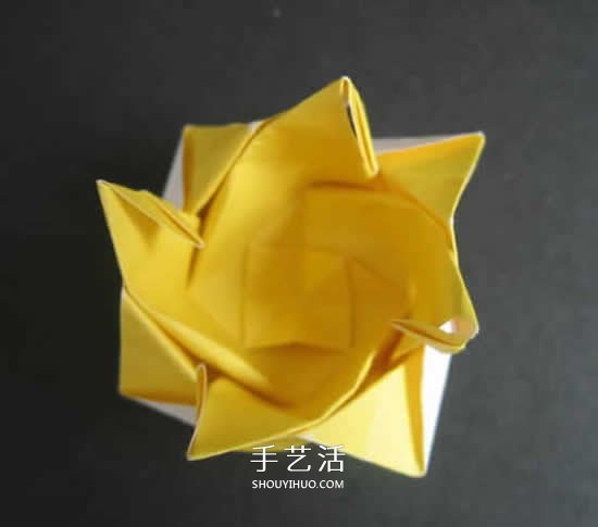 手工玫瑰花的折法图解 超详细折纸玫瑰步骤图 -  www.shouyihuo.com