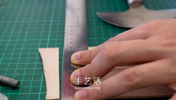带卡包功能手机套DIY 自制皮革卡包手机套教程 -  www.shouyihuo.com