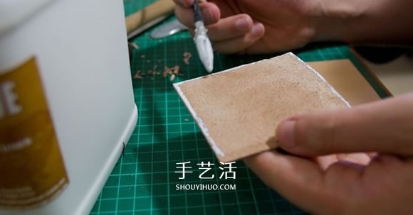 带卡包功能手机套DIY 自制皮革卡包手机套教程 -  www.shouyihuo.com