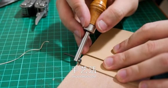 带卡包功能手机套DIY 自制皮革卡包手机套教程 -  www.shouyihuo.com