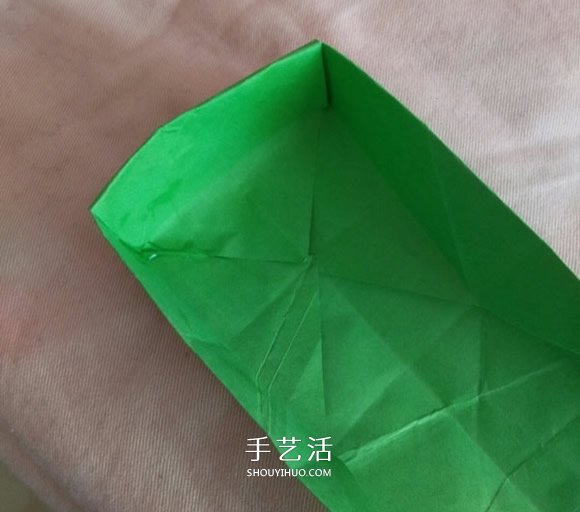 正方形礼品盒的折法 带花朵礼品盒折纸图解 -  www.shouyihuo.com