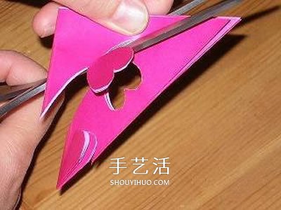 剪纸花朵挂饰的步骤图 立体剪纸花挂饰的做法 -  www.shouyihuo.com