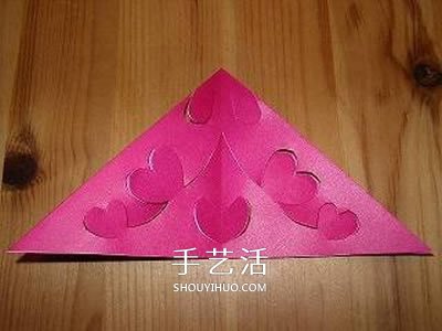 剪纸花朵挂饰的步骤图 立体剪纸花挂饰的做法 -  www.shouyihuo.com