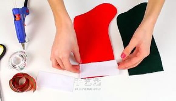 不织布圣诞袜制作方法 手工布艺圣诞袜子DIY -  www.shouyihuo.com