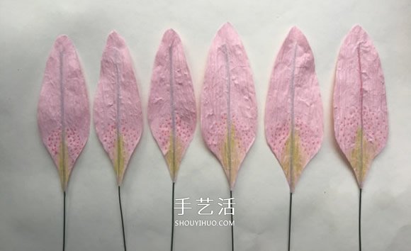 手工百合花制作方法 简单纸百合花的折法图解 -  www.shouyihuo.com