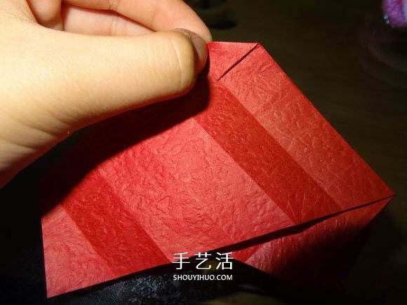 卷心玫瑰花的折法图解 卷心玫瑰折纸教程详细 -  www.shouyihuo.com