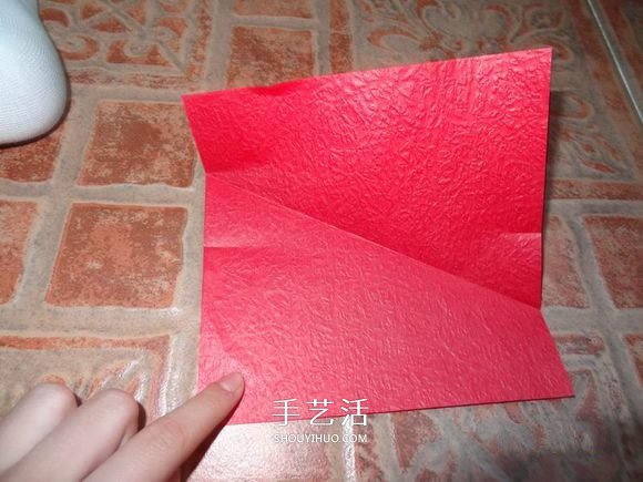 卷心玫瑰花的折法图解 卷心玫瑰折纸教程详细 -  www.shouyihuo.com