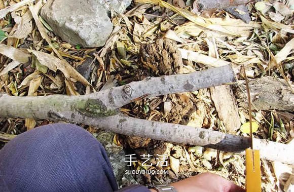 木叉弹弓制作方法过程 自制木头弹弓图解教程 -  www.shouyihuo.com