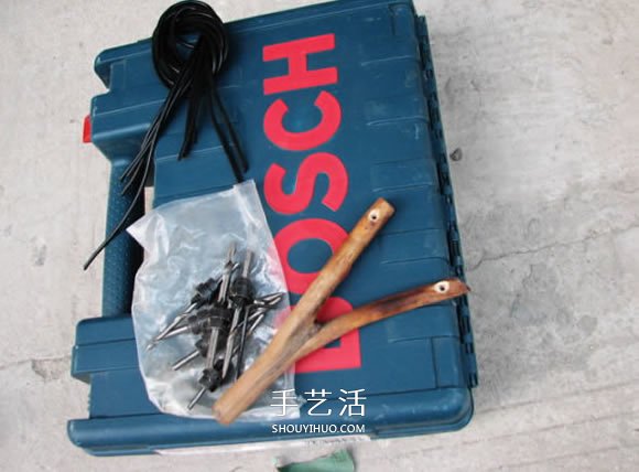 木叉弹弓制作方法过程 自制木头弹弓图解教程 -  www.shouyihuo.com