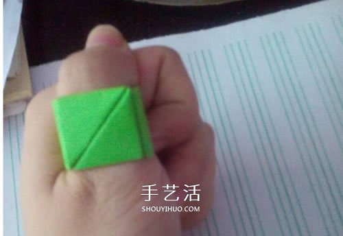 纸戒指的折法图解教程 折纸戒指简单又可爱 -  www.shouyihuo.com