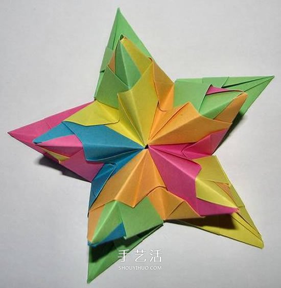 立体星星的折法图解 折纸星星花球的步骤图 -  www.shouyihuo.com