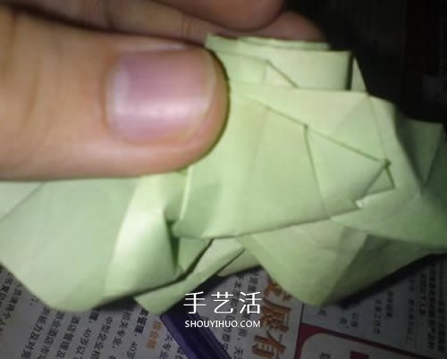 美丽又复杂玫瑰花折纸 NS玫瑰折纸实拍图解 -  www.shouyihuo.com