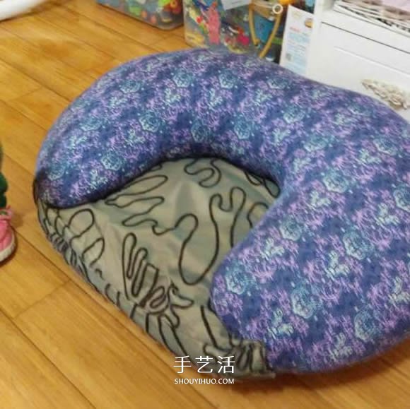 哺乳枕简单改造儿童沙发 自制宝宝沙发的方法 -  www.shouyihuo.com