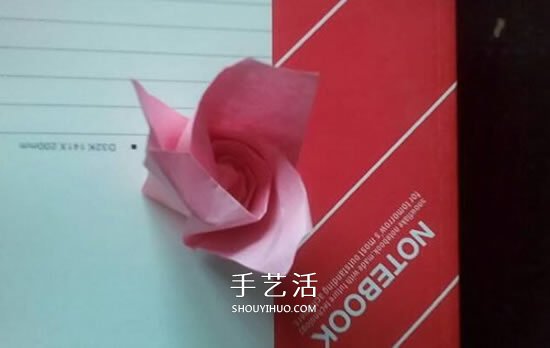 香槟玫瑰的折法图解 折纸香槟玫瑰的方法过程 -  www.shouyihuo.com