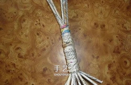 自制生命之树的做法 废旧报纸制作生命之树 -  www.shouyihuo.com