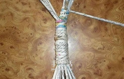 自制生命之树的做法 废旧报纸制作生命之树 -  www.shouyihuo.com