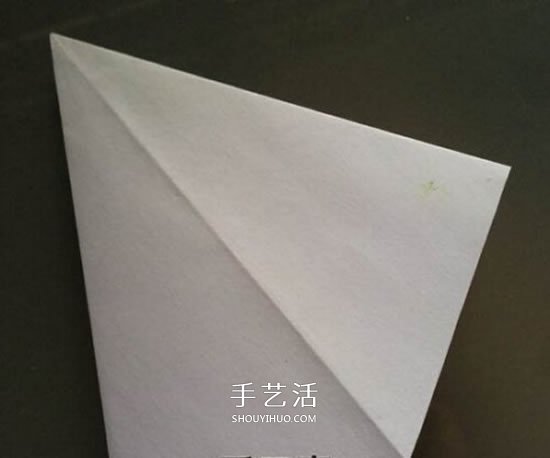 纸百合花的折法图解 折百合花的方法步骤 -  www.shouyihuo.com