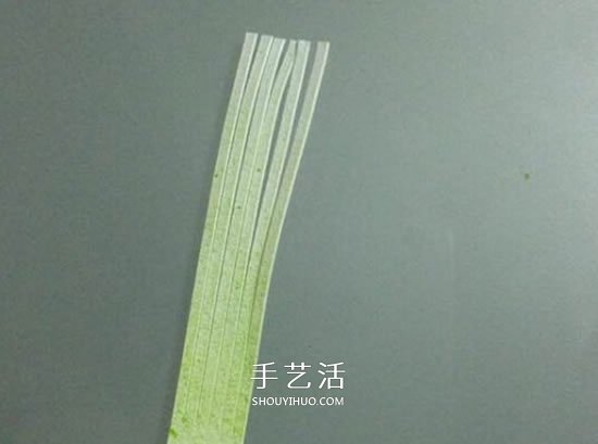 纸百合花的折法图解 折百合花的方法步骤 -  www.shouyihuo.com