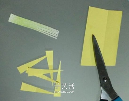 纸百合花的折法图解 折百合花的方法步骤 -  www.shouyihuo.com