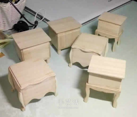 纯手工迷你家具 呈现欧洲三个时期的室内环境 -  www.shouyihuo.com