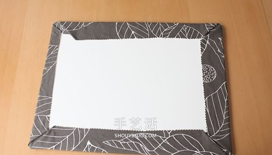 简易不织布装饰画制作 手工布艺装饰画DIY图解 -  www.shouyihuo.com