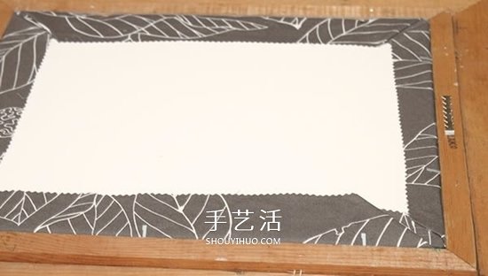 简易不织布装饰画制作 手工布艺装饰画DIY图解 -  www.shouyihuo.com