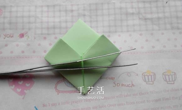 钻石玫瑰的折法图解 怎么折钻石玫瑰的教程 -  www.shouyihuo.com