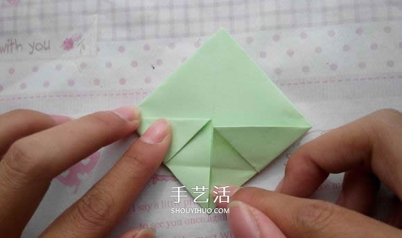 钻石玫瑰的折法图解 怎么折钻石玫瑰的教程 -  www.shouyihuo.com