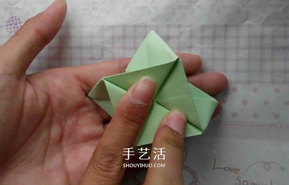 钻石玫瑰的折法图解 怎么折钻石玫瑰的教程 -  www.shouyihuo.com