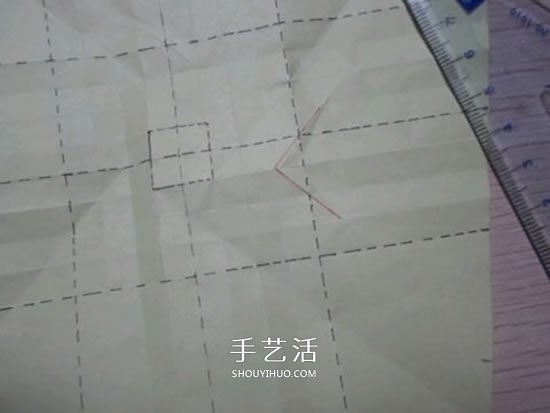 如何折叠玫瑰花图解 玫瑰花的折法简单易学 -  www.shouyihuo.com