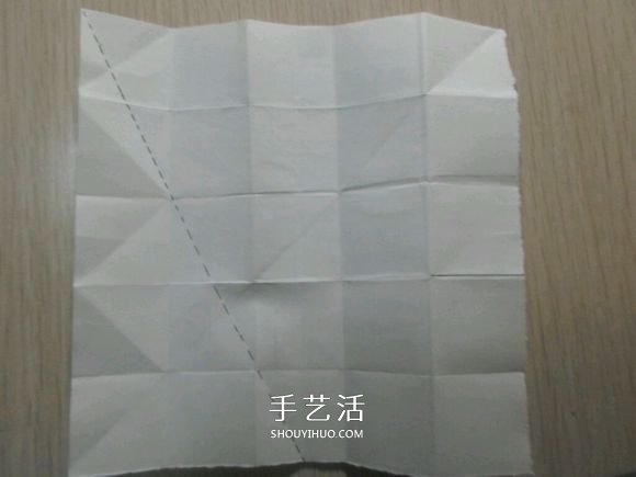 如何折叠玫瑰花图解 玫瑰花的折法简单易学 -  www.shouyihuo.com