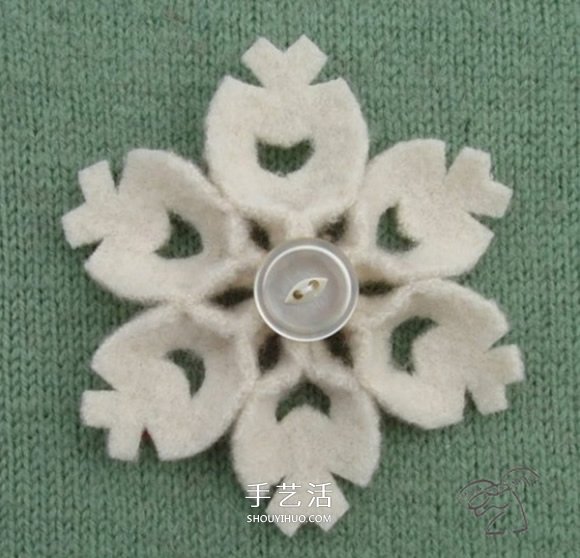 18种不织布雪花图片 手工布艺制作雪花大全 -  www.shouyihuo.com