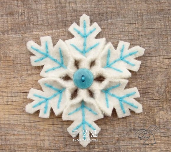 18种不织布雪花图片 手工布艺制作雪花大全 -  www.shouyihuo.com