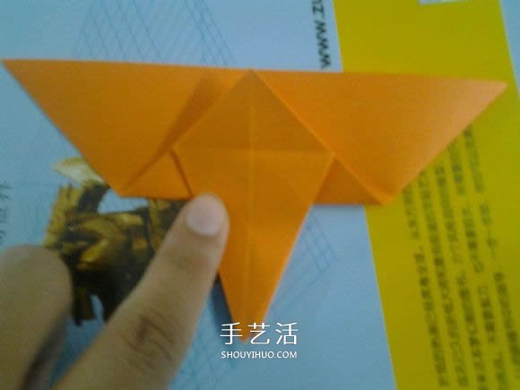 如何折纸蝙蝠的步骤图 蝙蝠的折纸方法图解 -  www.shouyihuo.com