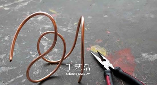 黄铜管和玻璃试管DIY制作优雅的花瓶图解 -  www.shouyihuo.com