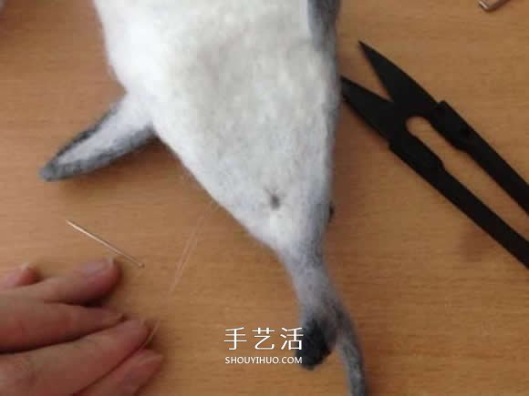 羊毛毡鲨鱼钥匙包DIY 羊毛毡钥匙包的制作方法 -  www.shouyihuo.com