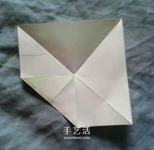 手工纸烟花的折法图解 折纸烟花的方法步骤图 -  www.shouyihuo.com