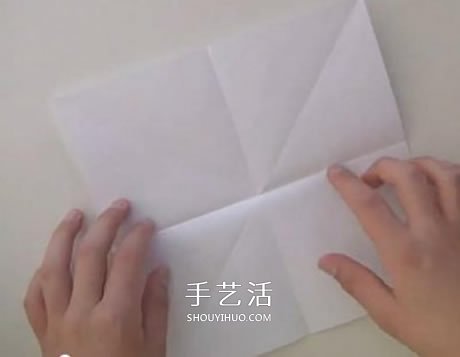 扁平玫瑰花的折法图解 组合式平玫瑰折纸教程 -  www.shouyihuo.com