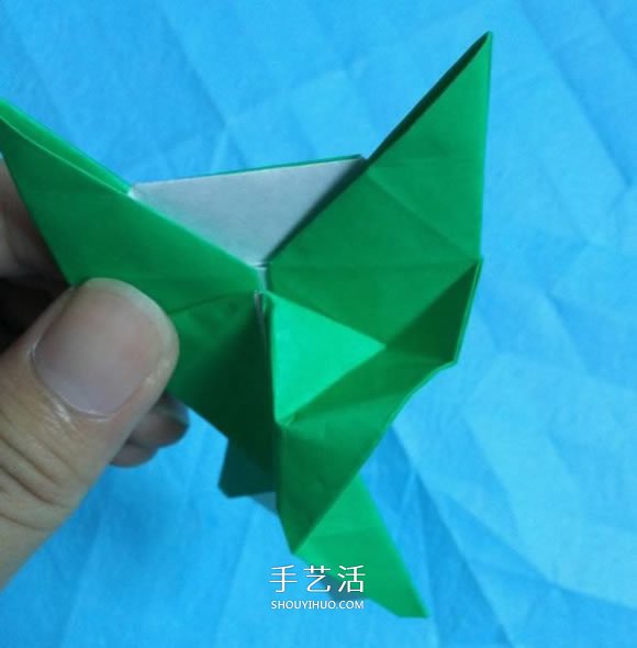 手工小猫的折纸步骤图 可爱小猫的折法图解 -  www.shouyihuo.com