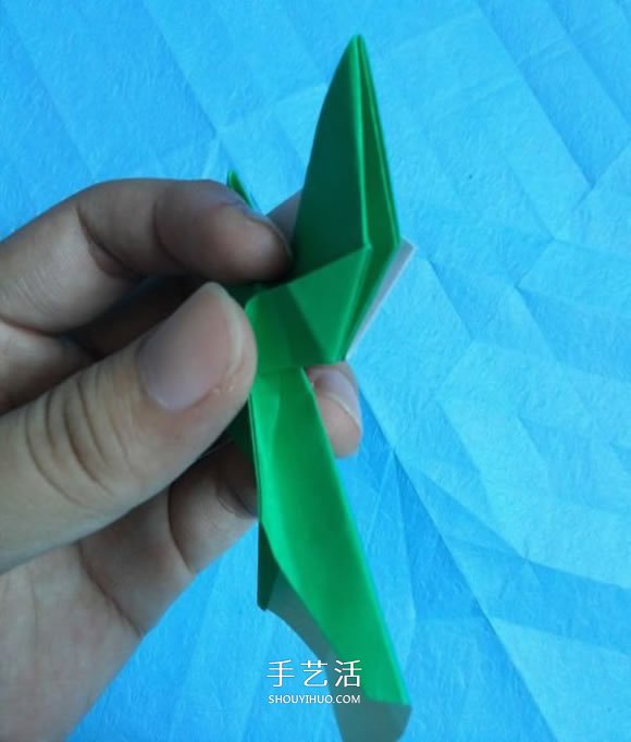 手工小猫的折纸步骤图 可爱小猫的折法图解 -  www.shouyihuo.com