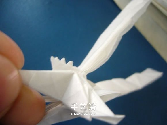 龙头戒指的折纸方法 手工折纸龙头戒图解教程 -  www.shouyihuo.com