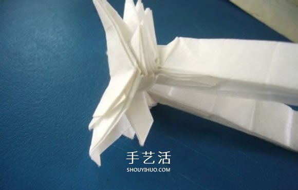 龙头戒指的折纸方法 手工折纸龙头戒图解教程 -  www.shouyihuo.com