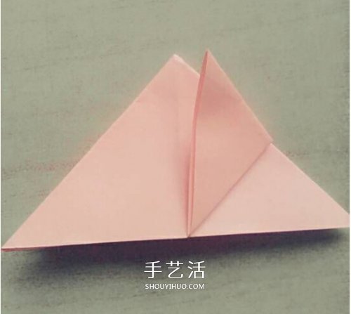 带翅膀气球的折法图解 折纸有翅膀的气球教程 -  www.shouyihuo.com