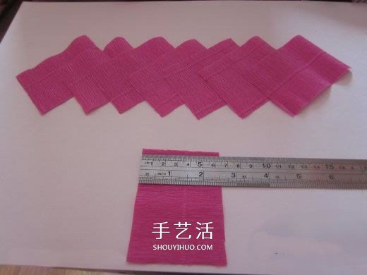 皱纹纸糖果花的做法 皱纹纸玫瑰花手工制作 -  www.shouyihuo.com