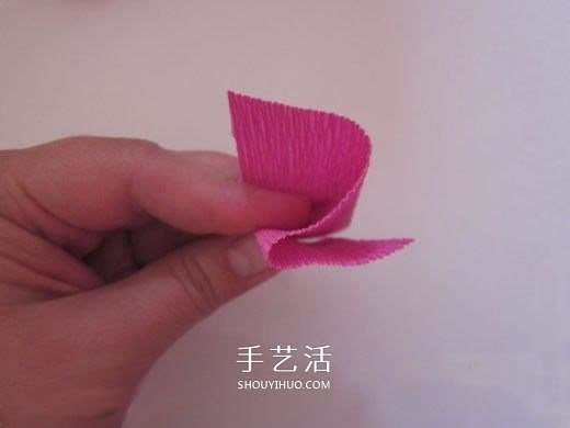 皱纹纸糖果花的做法 皱纹纸玫瑰花手工制作 -  www.shouyihuo.com