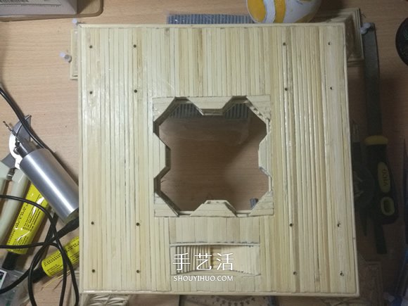 竹签手工制作埃菲尔铁塔模型的详细图解教程 -  www.shouyihuo.com
