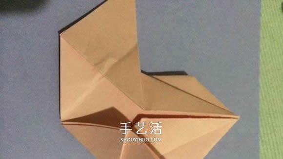 立体兔子的简单折法 儿童手工折纸兔子图解 -  www.shouyihuo.com
